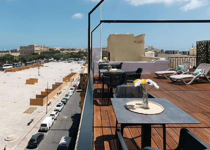 Florette 1br W Stunning Lounge Terrace By Arco Collection Апартаменты Флориана