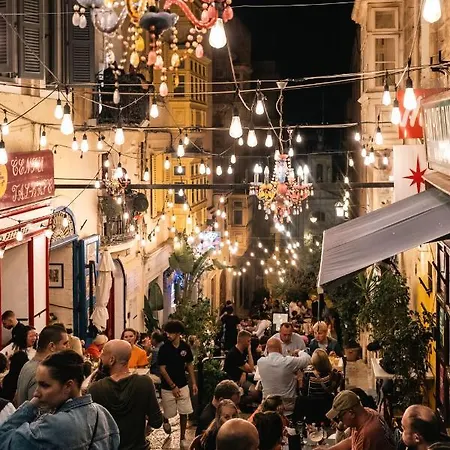 Florette 1br W Stunning Lounge Terrace By Arco Collection *