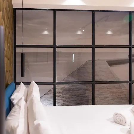 Florette 1br W Stunning Lounge Terrace By Arco Collection דירה *