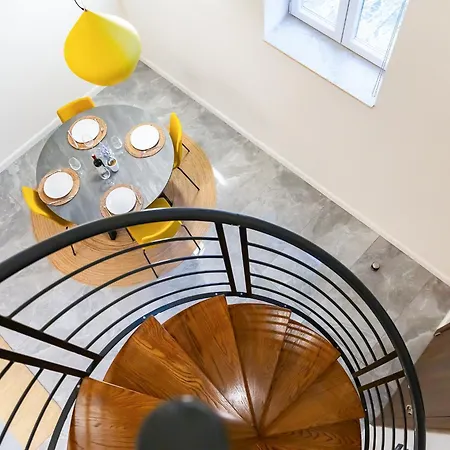 Florette 1br W Stunning Lounge Terrace By Arco Collection Appartamento Floriana