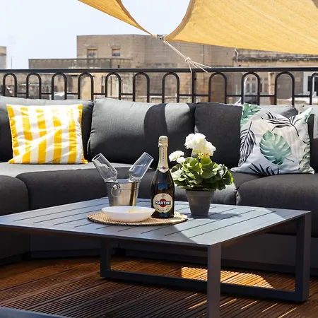 Florette 1br With Stunning Lounge Terrace By Arcobnb フロリアーナ