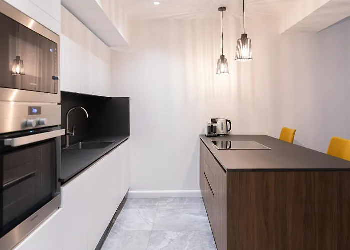 Florette 1br W Stunning Lounge Terrace By Arco Collection Apartment *