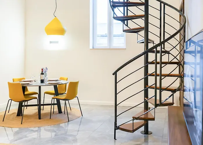 Florette 1br W Stunning Lounge Terrace By Arco Collection Apartment