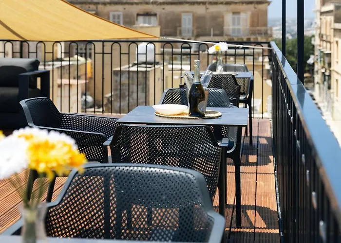 Florette 1br W Stunning Lounge Terrace By Arco Collection *